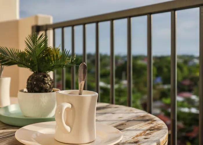 Saekyung With Balcony And Pool Near Mactan Airport Aparthotel 3*