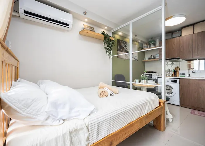Saekyung With Balcony And Pool Near Mactan Airport Lapu-Lapu City