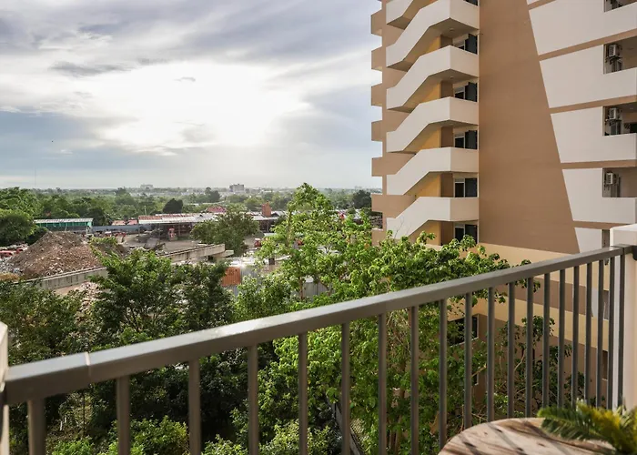Saekyung With Balcony And Pool Near Mactan Airport Aparthotel 3*